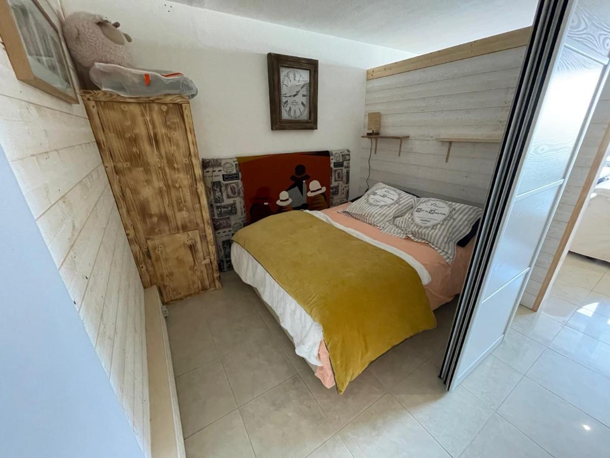 Le Champas Centre Station Lit Queen Size Enchastrayes Экстерьер фото